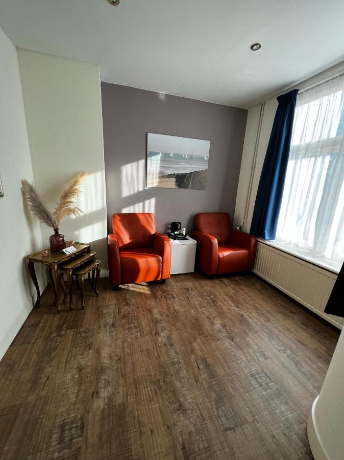 Hotel Huys Ter Schelde Коудекерке Екстериор снимка