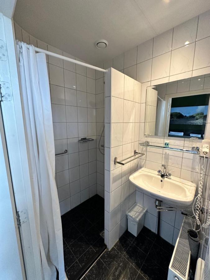Hotel Huys Ter Schelde Коудекерке Екстериор снимка
